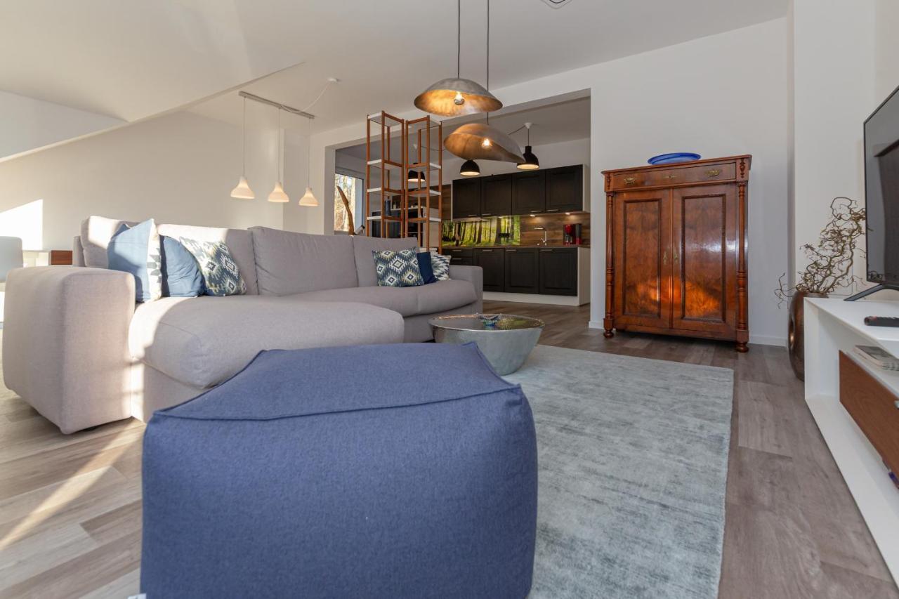 Ferienwohnung Waldloft ゼリン エクステリア 写真